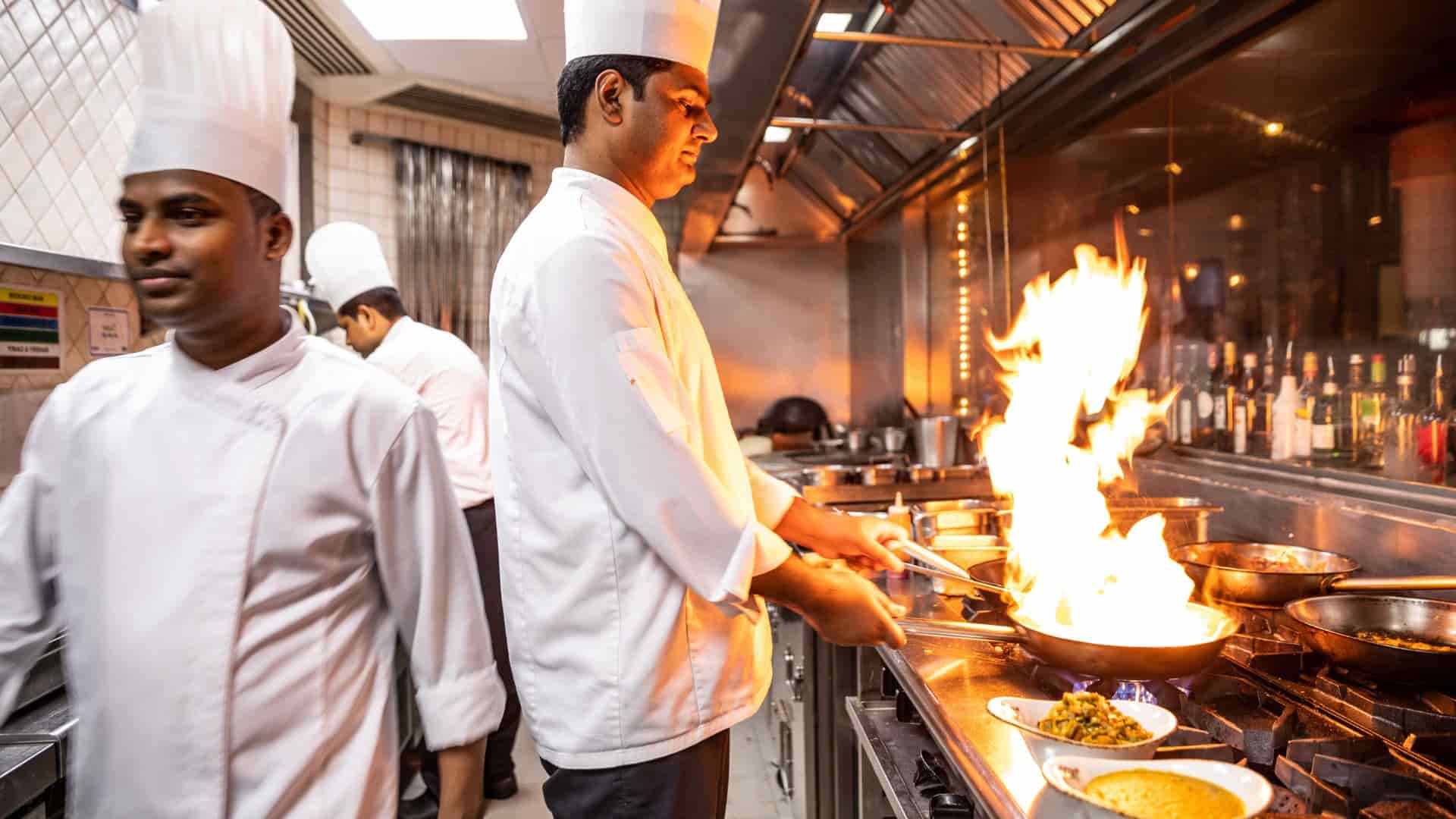 Comment ouvrir une dark kitchen en 2025 ? Tout est là